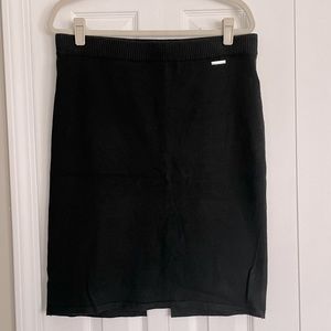 MK Short Sweater Pencil Skirt with Slit in the Back. Sz. L